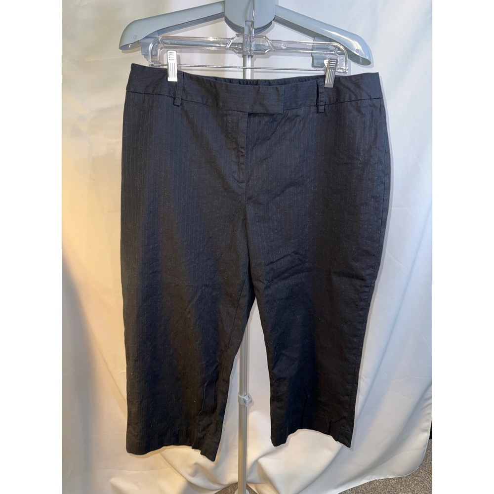 Unlisted Kenneth Cole Women 16 Black Pinstripe Capri Cropped Pant Stretch Cotton